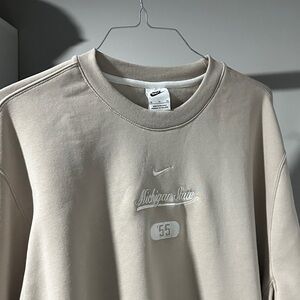 Nike Men's Beige Crewneck Sweater. Never been worn